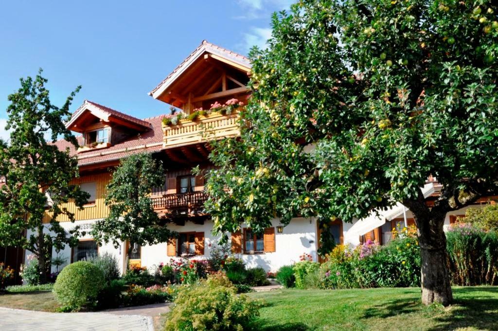 Unterbrunn Gaestehaus Walser מראה חיצוני תמונה